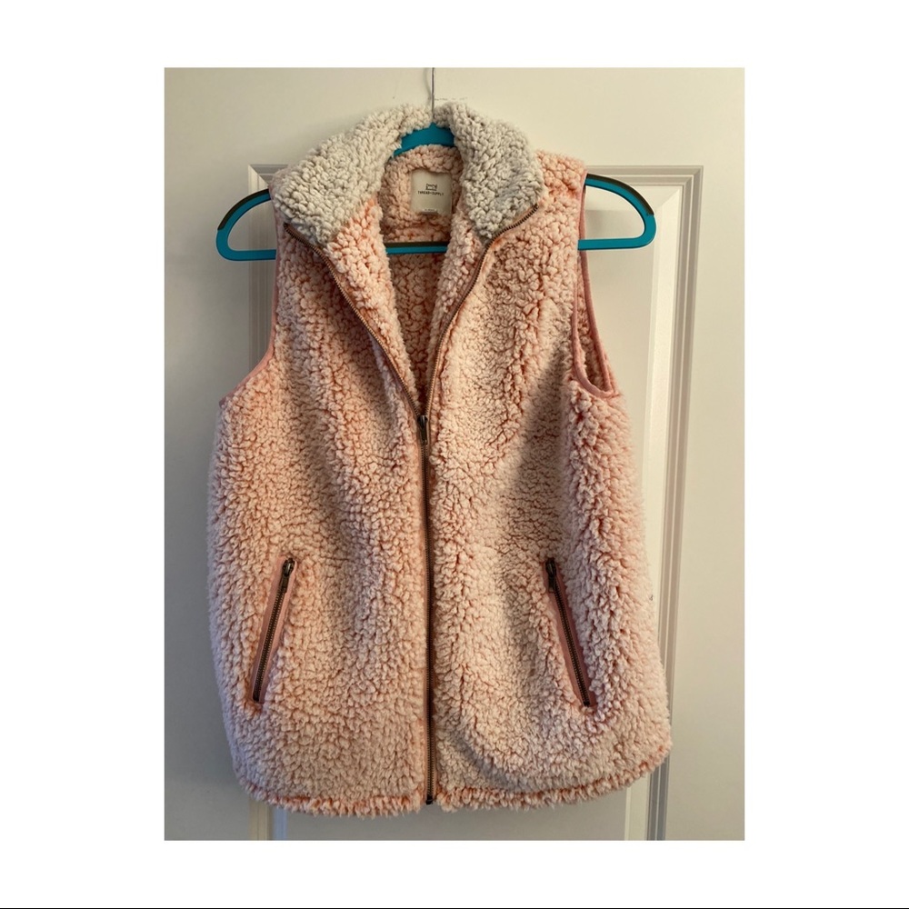 Light Pink Sherpa Vest M